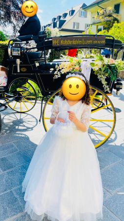 Blumenmädchenkleid/Kommunionskleid Grösse 6/8 Jahre 116 cm