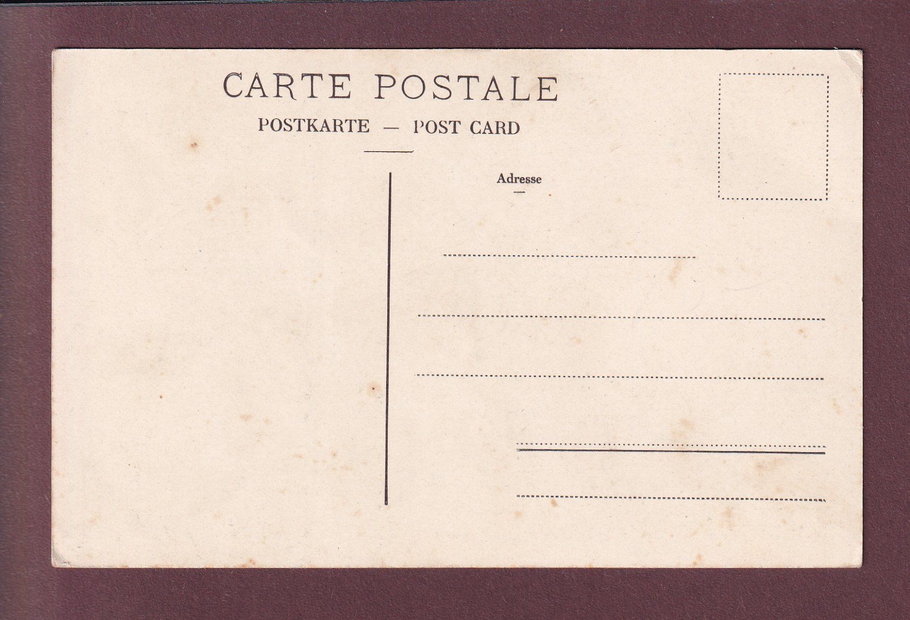 Cartoline postali: LUZERN - Brunnen beim Zeughaus – Usato da Pully venduto da nicecards 1