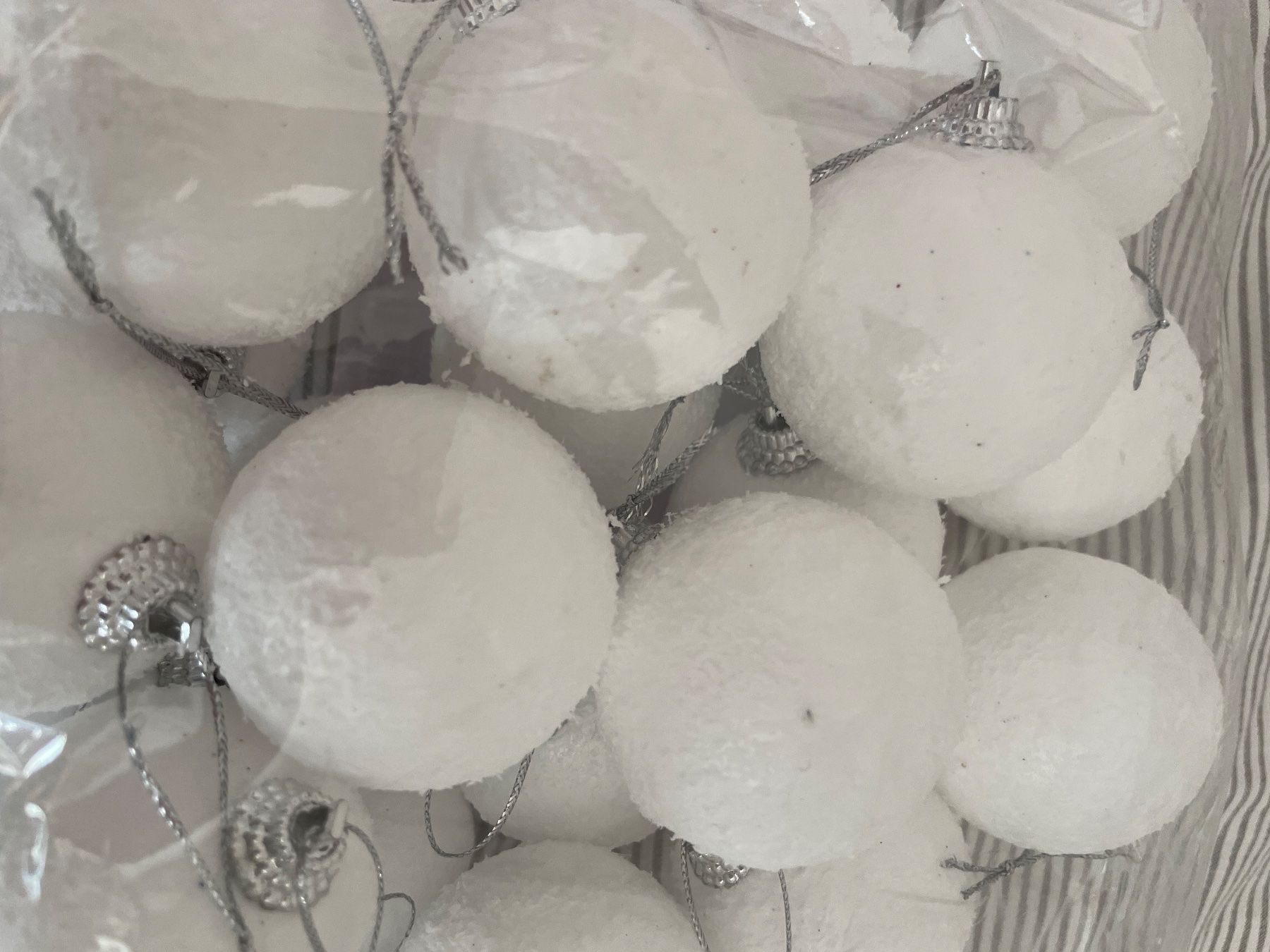 Tutte le decorazioni: Wiehnachtskugeln Schneeoptik – Nuovo e nell'imballaggio originale da Bern venduto da _celinski_ 1