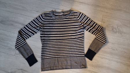 Gestreiftes Langarmshirt, Grösse S