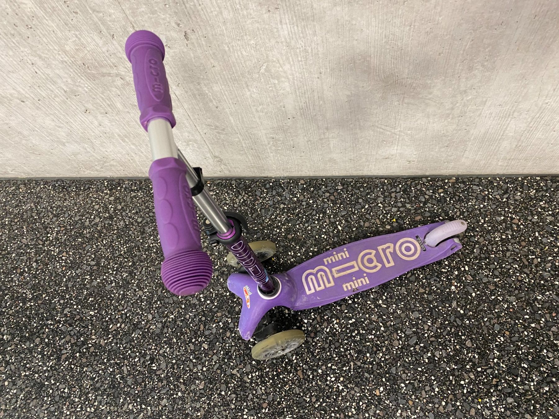 Micro Kickboard: Micro Mini Trotti Purple – Gebraucht aus Zürich von fbo24 2