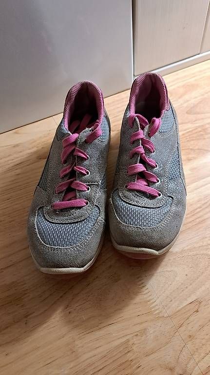Scarpe per ragazze: Superfit Turnschuhe, Grösse 34 – Usato da Tägerwilen venduto da melaniedu