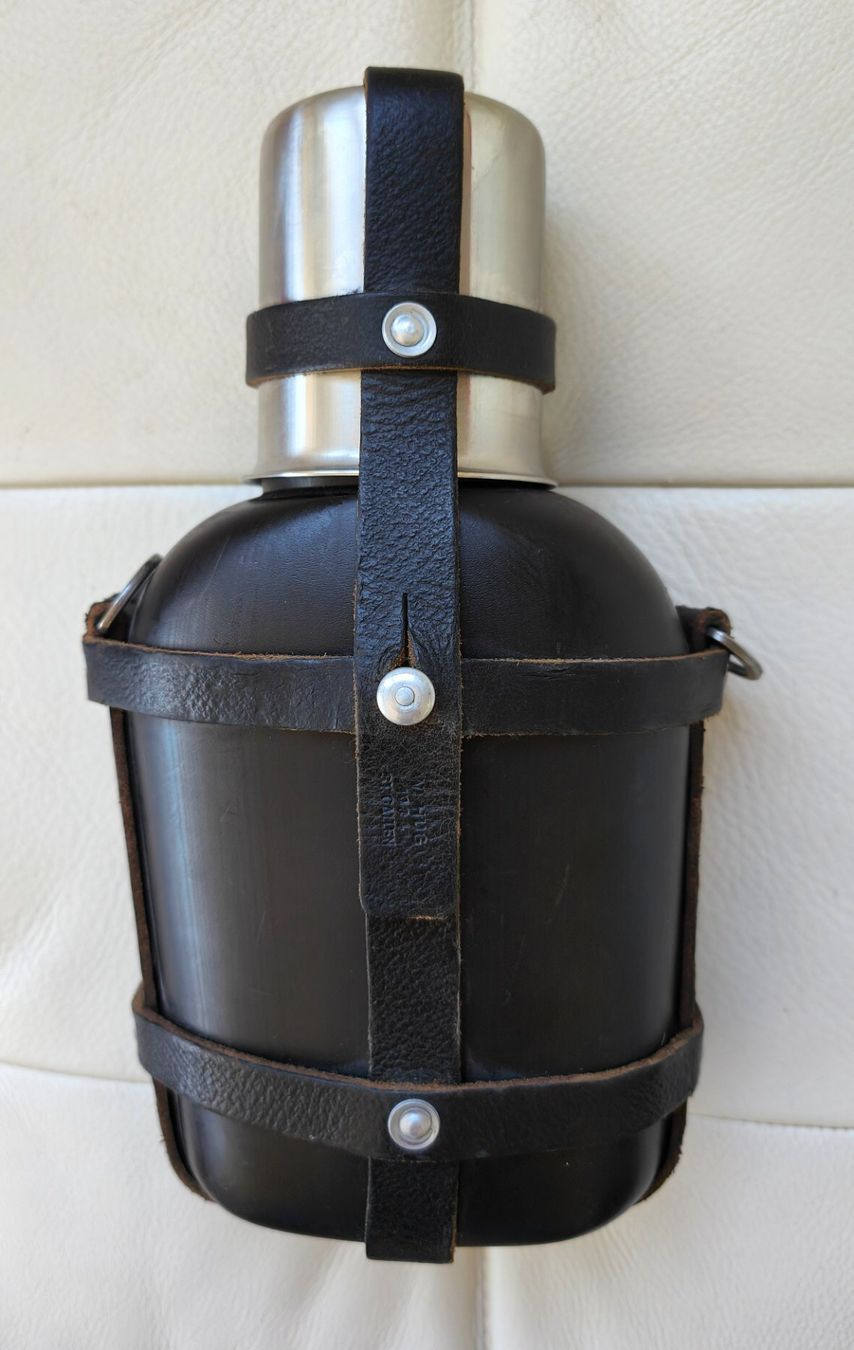 Schweizer Armee Borracce & Thermos: Feldflasche Sanität / Schweizer Armee / – Nuovo (secondo la descrizione) da Lachen SZ venduto da PizBuin35