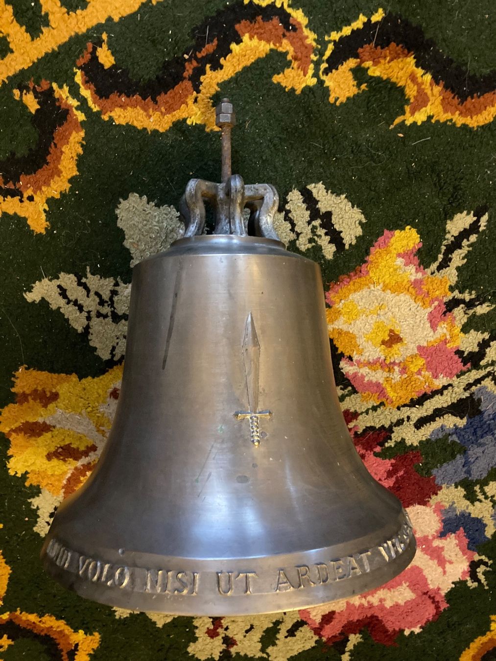 Glocken & Treicheln: Cloche de Société privée – Gebraucht aus Orsières von 2012momo01