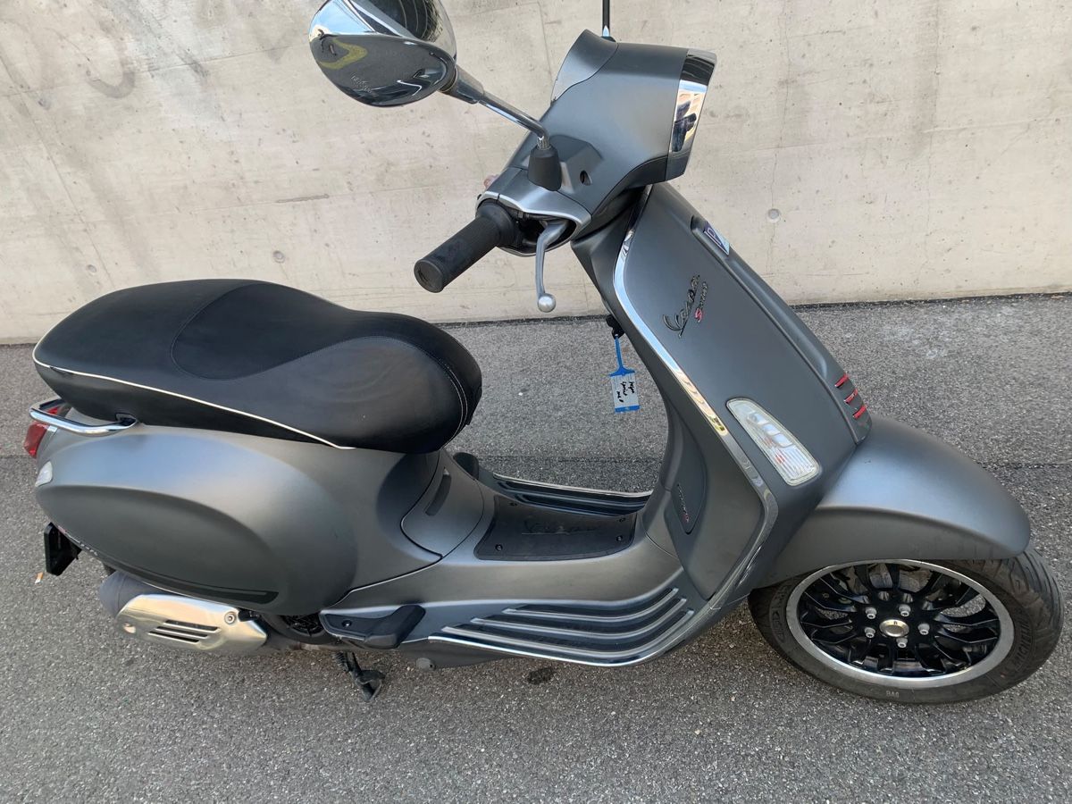 Vespa Scooters: Piaggo Vespa Sprint 125 – Gebraucht aus Zürich von loml_gaso 2