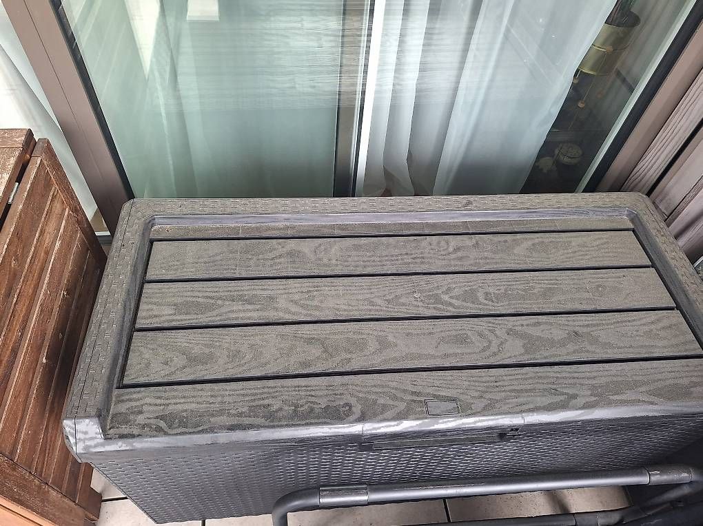 Tutti gli attrezzi: Chest for terrace/garden – Usato da Zürich venduto da MatShopping 1
