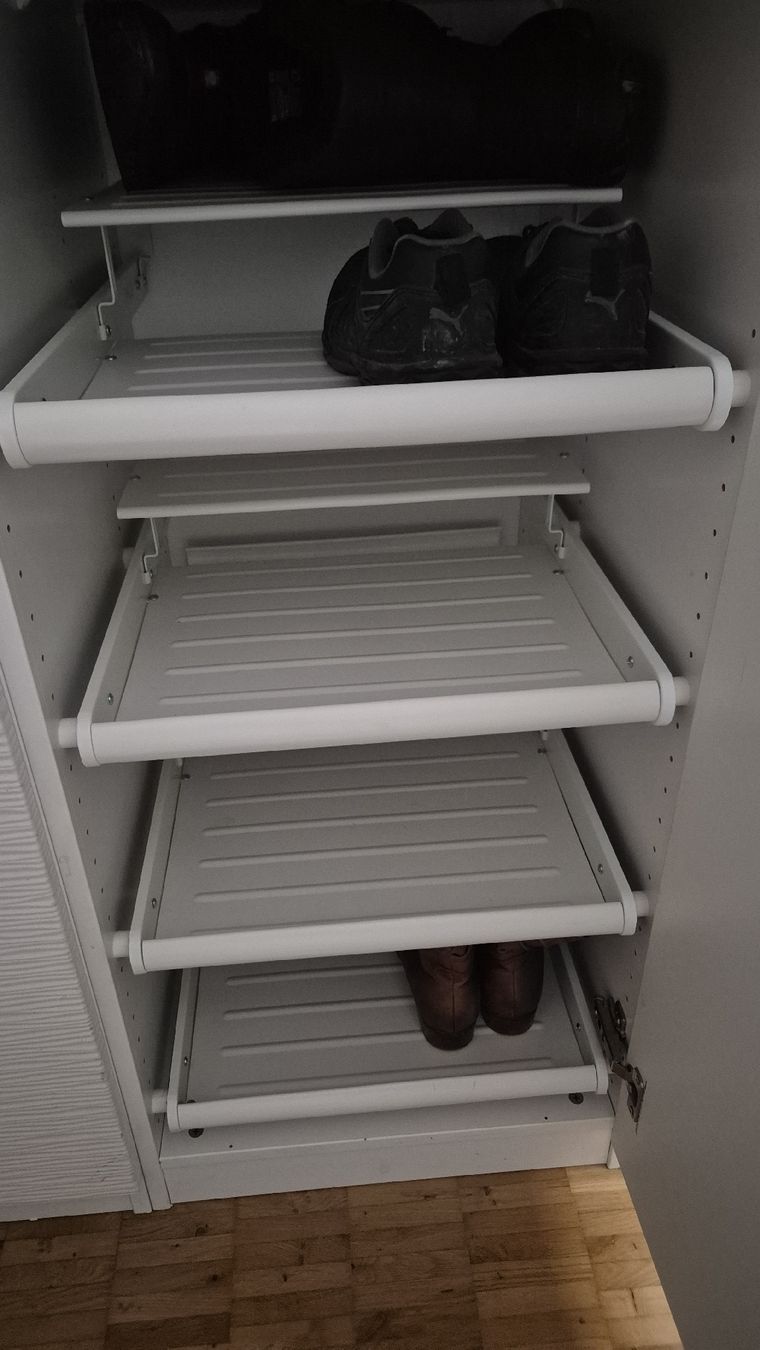 Scaffali: 4x Ikea Komplement Schuhregal ausziehbar – Usato da Bassersdorf venduto da Janine06