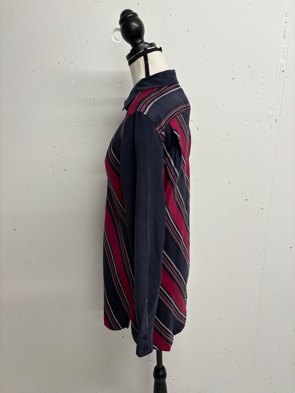 Sportmax Blusen: Sportmax Bluse Gr. 40 Seide blau gestreift – Neu (gemäss Beschreibung) aus Regensdorf von secondchancefashion 1