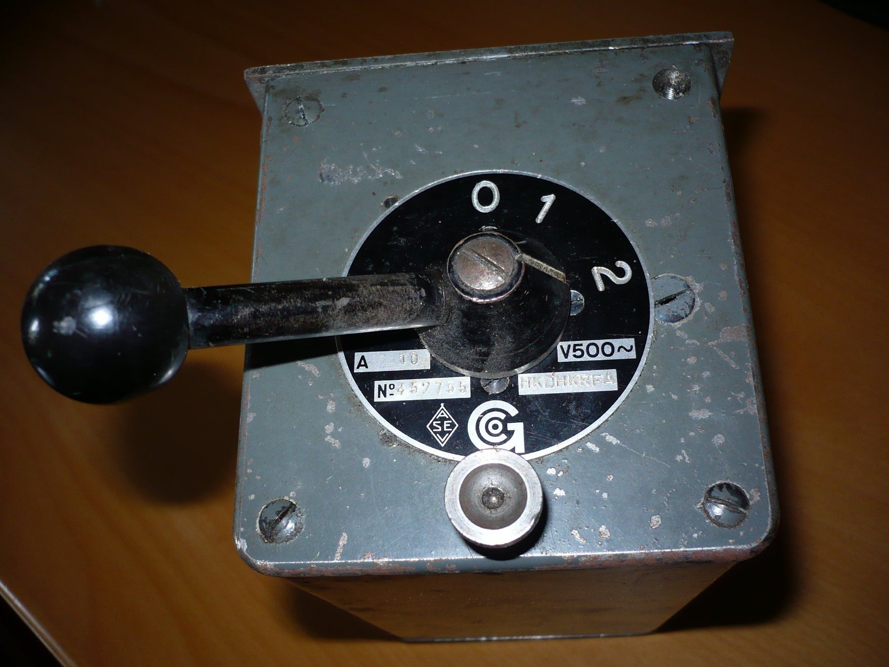 Interruttori: Elektroschalter 2-Stufen – Usato da Merzligen venduto da Marthe22 9
