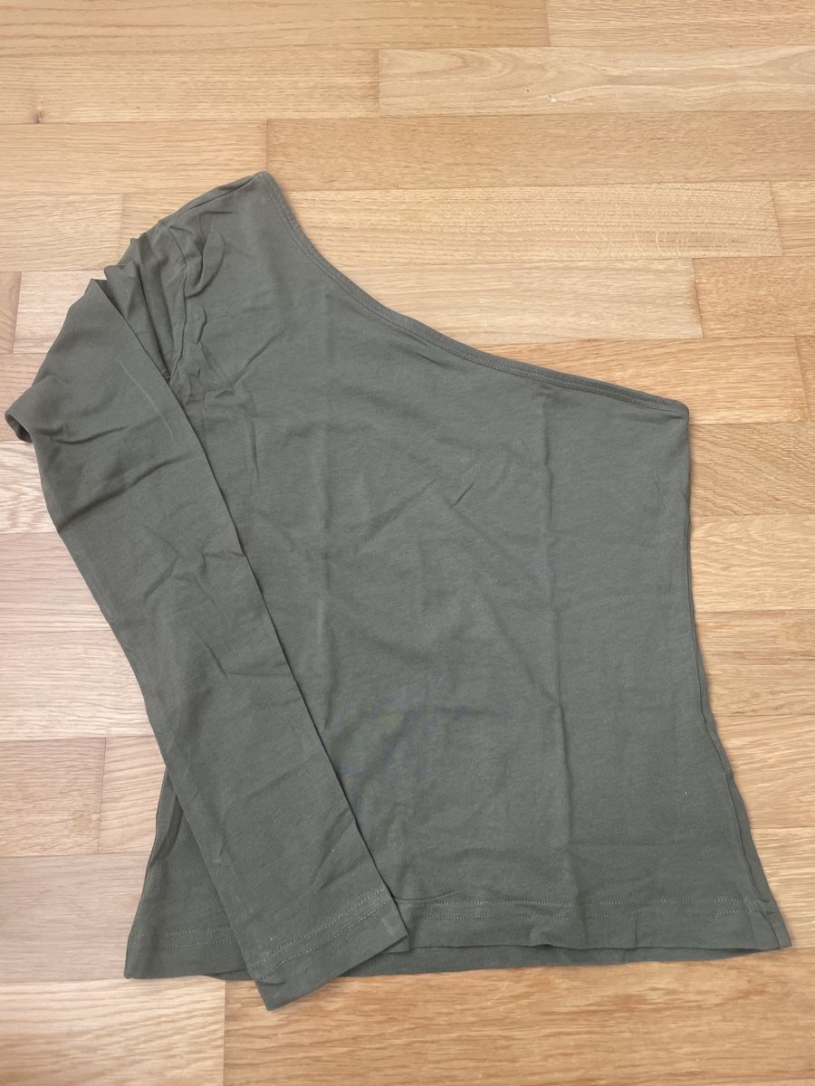 Tops: Urban Classics One Shoulder Top, Khaki, Gr. S – Gebraucht aus Wil SG von Miwil
