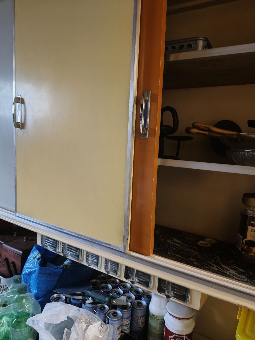 Credenze: Vintage Küchenbuffet 50er Jahre – Usato da Zwingen venduto da inf_2blh 5