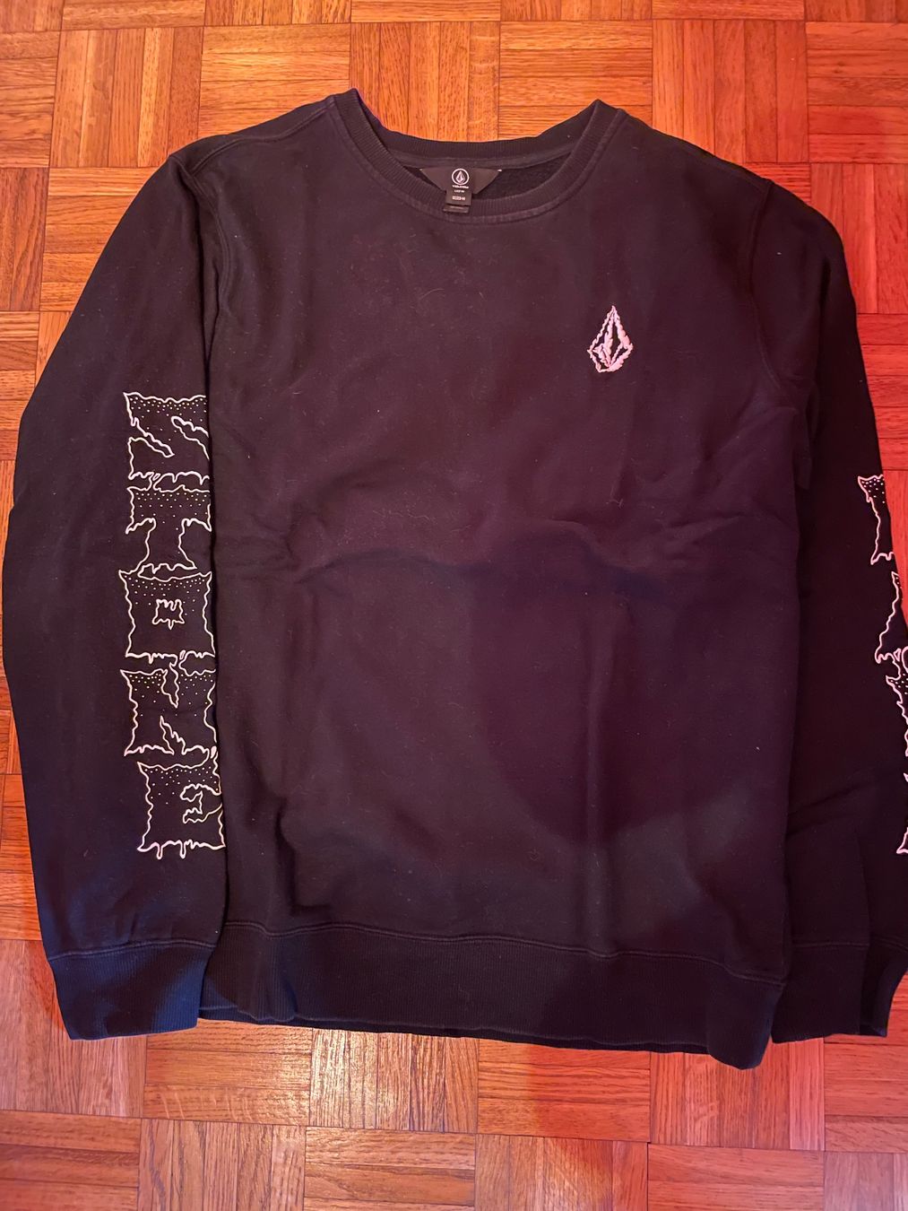 Pulls & Sweat-shirts: Pull Volcom noir, design squelette unique, taille M – D'occasion à Oron-la-Ville par W.XIX 3