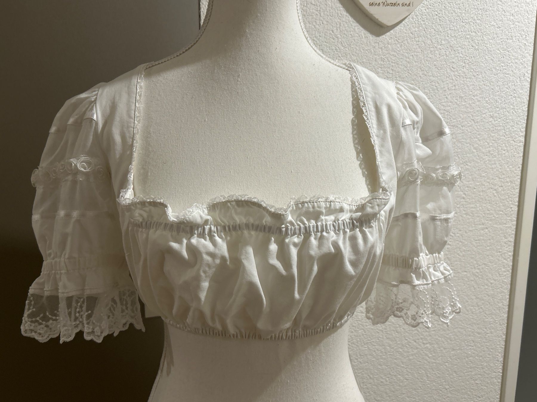 Krüger Camicette: Krüger Manufaktur Dirndlbluse weiss Gr.36 – Usato da Brunnen venduto da Nala2929
