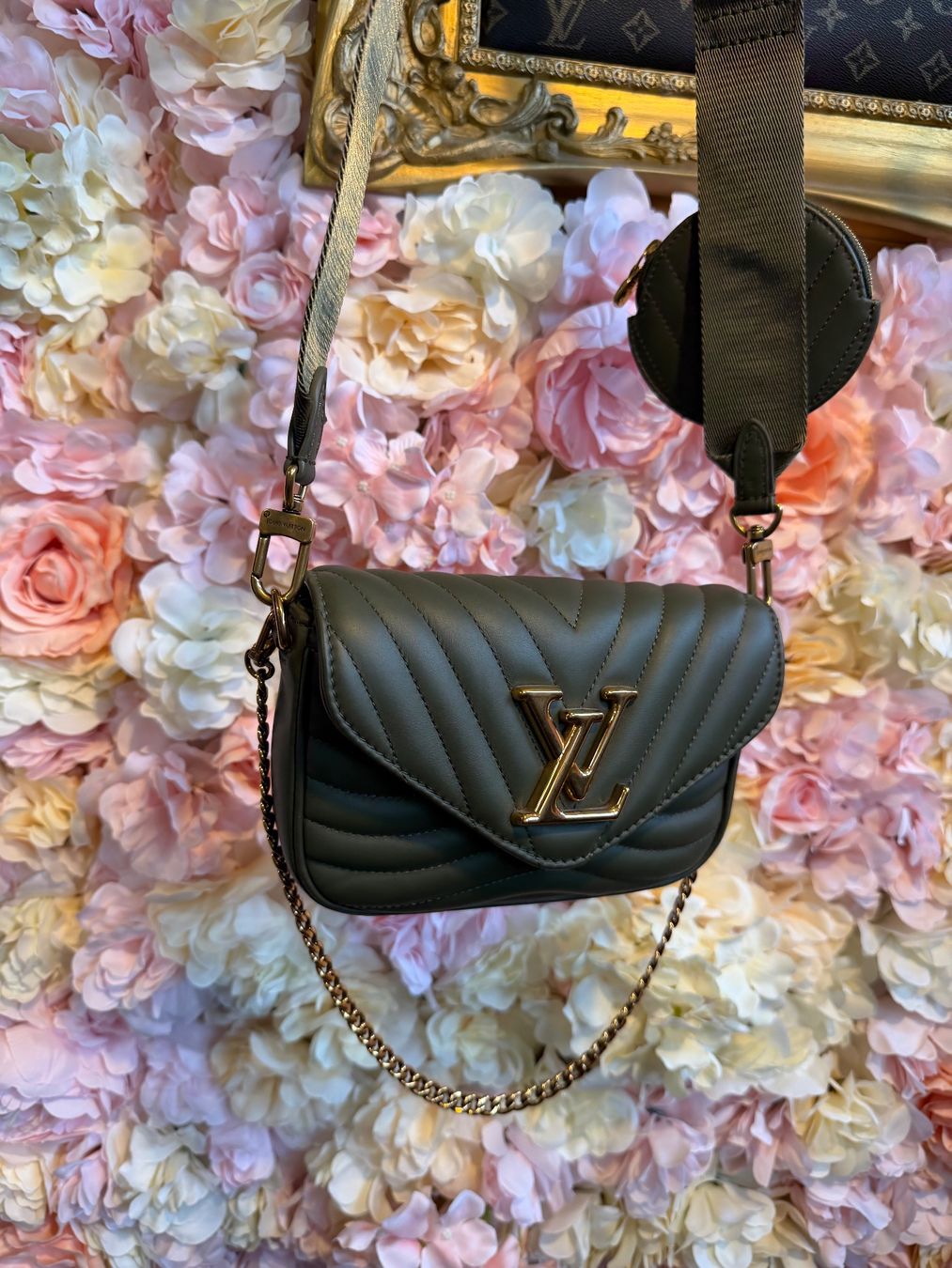 Taschen für Damen: Louis Vuitton New Wave Khaki – Neu (gemäss Beschreibung) aus Zürich von SecondhandZurich 1