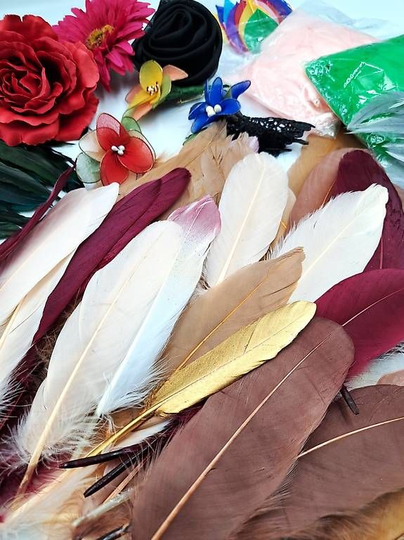 Il mondo degli animali: Bastelset federn und Blumen – Nuovo (secondo la descrizione) da Suhr venduto da Kerry 1