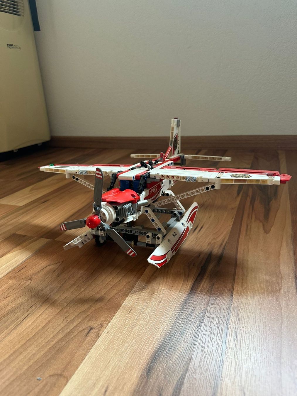 Lego Kit di costruzioni: Lego Technic Avion de Pompier 42040 Plans avec – Usato da Vétroz venduto da enz_gr95 3