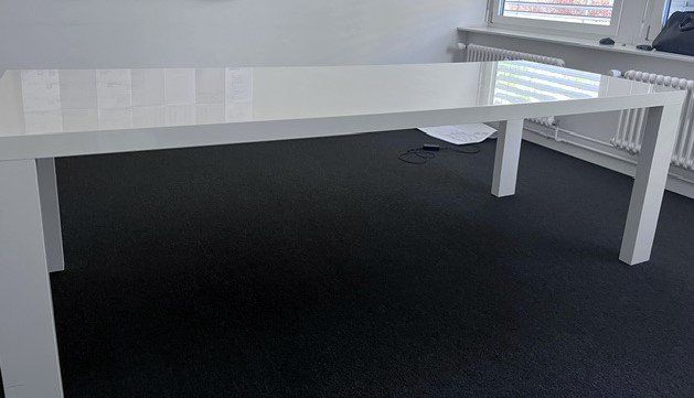 Tische: Sitzungstisch weiss – Gebraucht aus Richterswil von haemmerlis 1