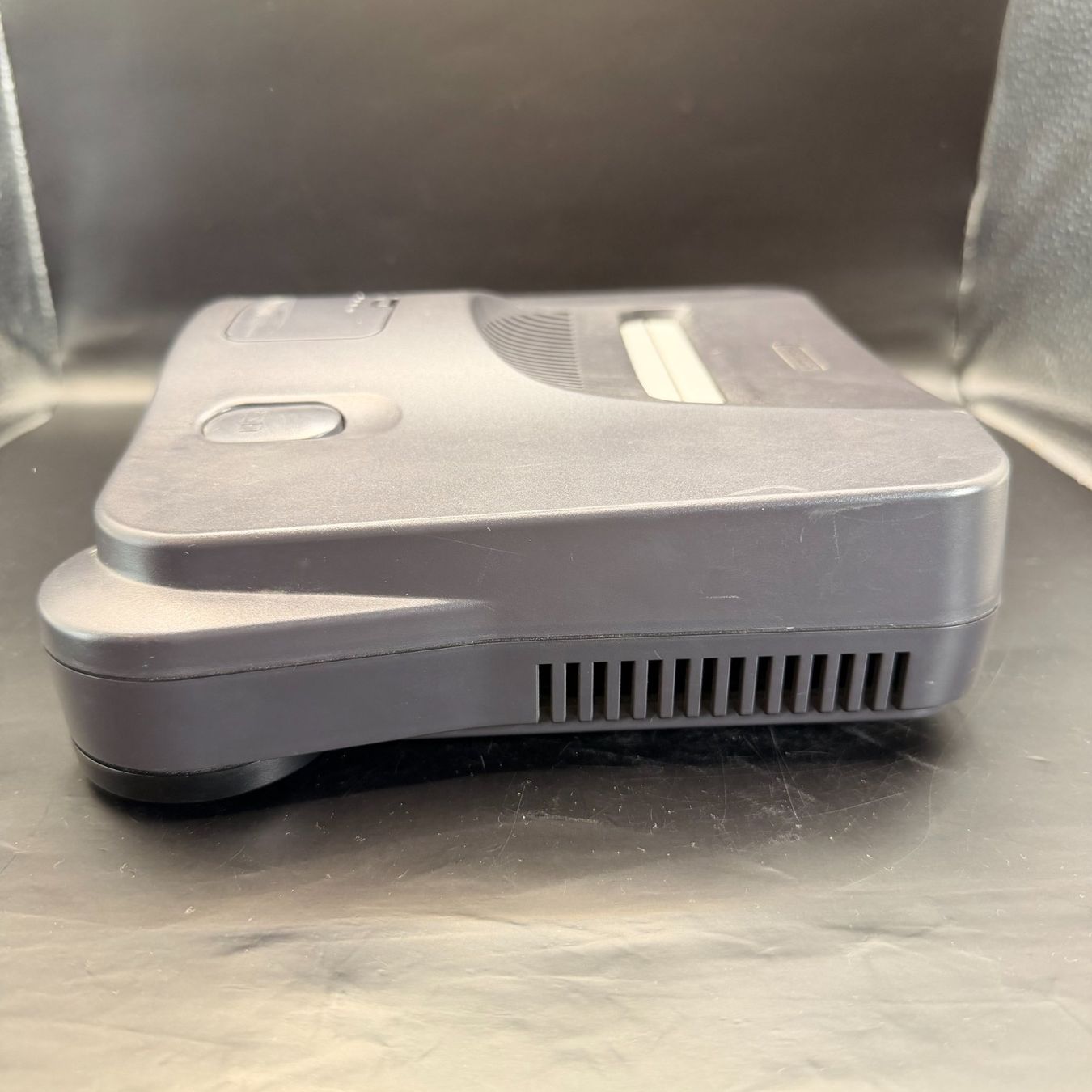 Nintendo Console: Nintendo 64 Konsole Grau mit Controller – Usato da Düdingen venduto da Nerdworld 3
