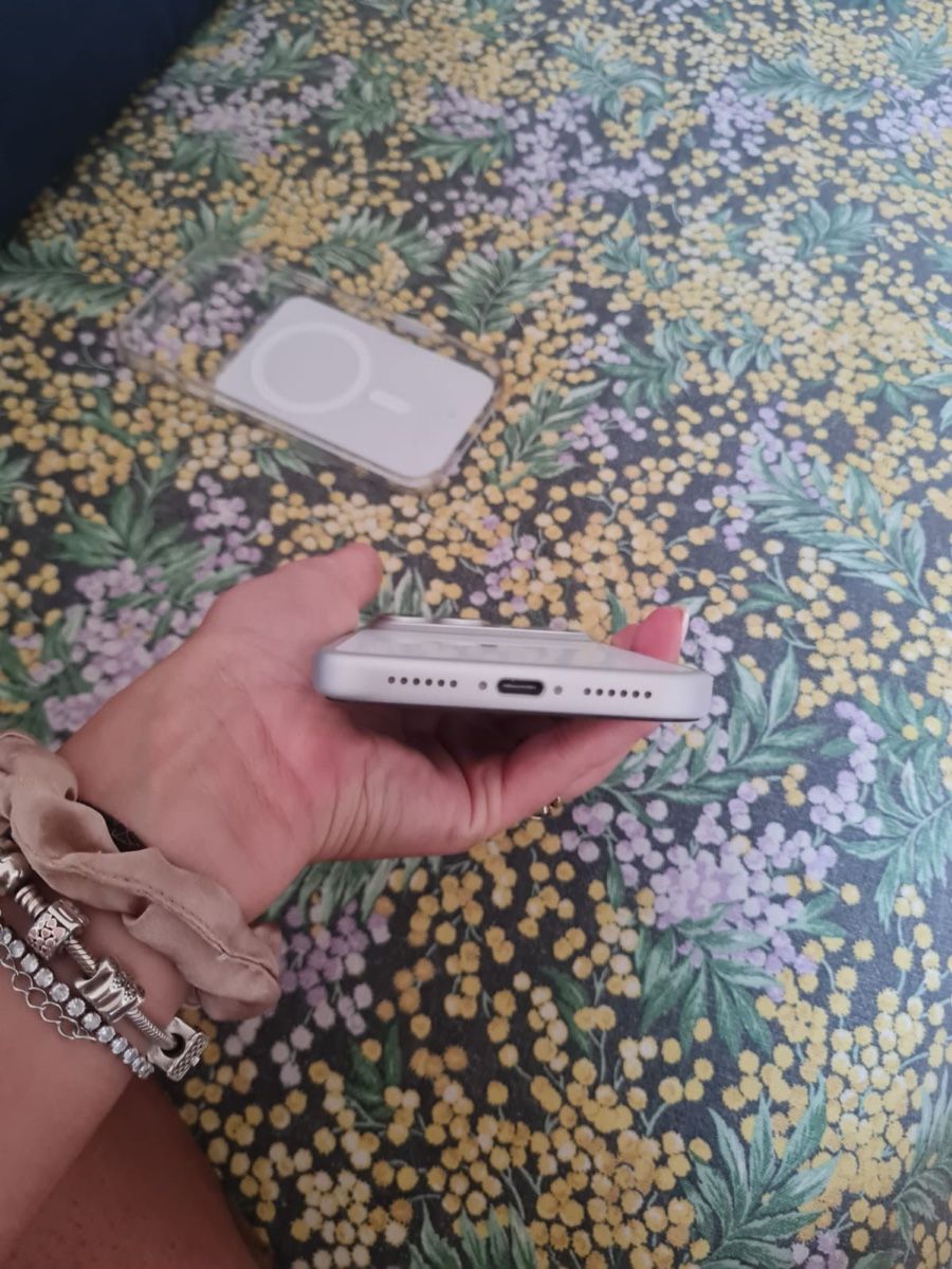 Apple Telefoni cellulari / Smartphones: iPhone 17 pro Max 256gb – Nuovo (secondo la descrizione) da Romont FR venduto da mor_hq5g 4