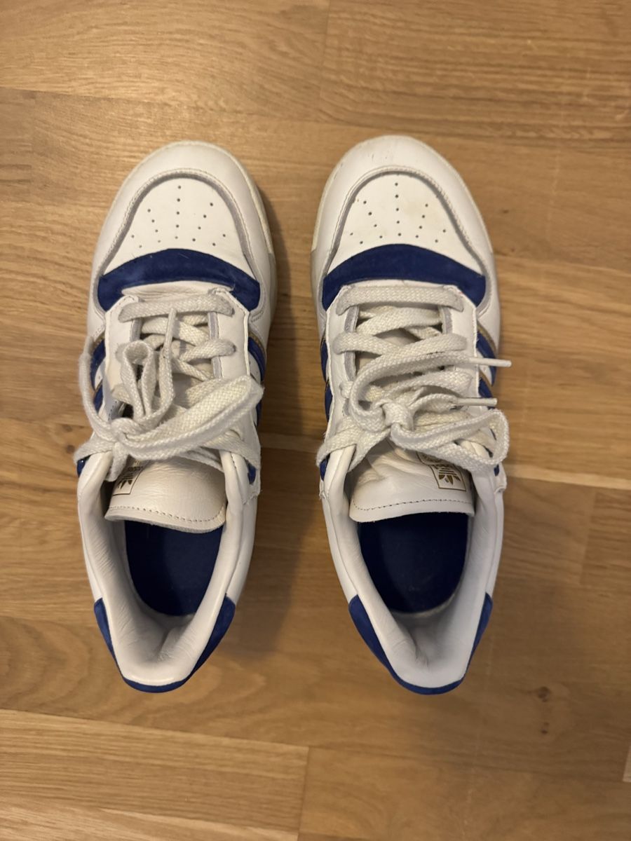Adidas Scarpe da uomo: Adidas Sneaker – Usato da Zürich venduto da LovieDovie 2