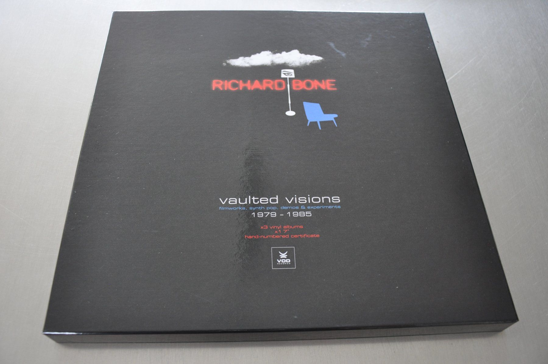 Schallplatten: RICHARD BONE BOX 3LPS + 7 VAULTED VISIONS - VINYL ON DEMAND – Neu (gemäss Beschreibung) aus Sion von jaipur1401 2