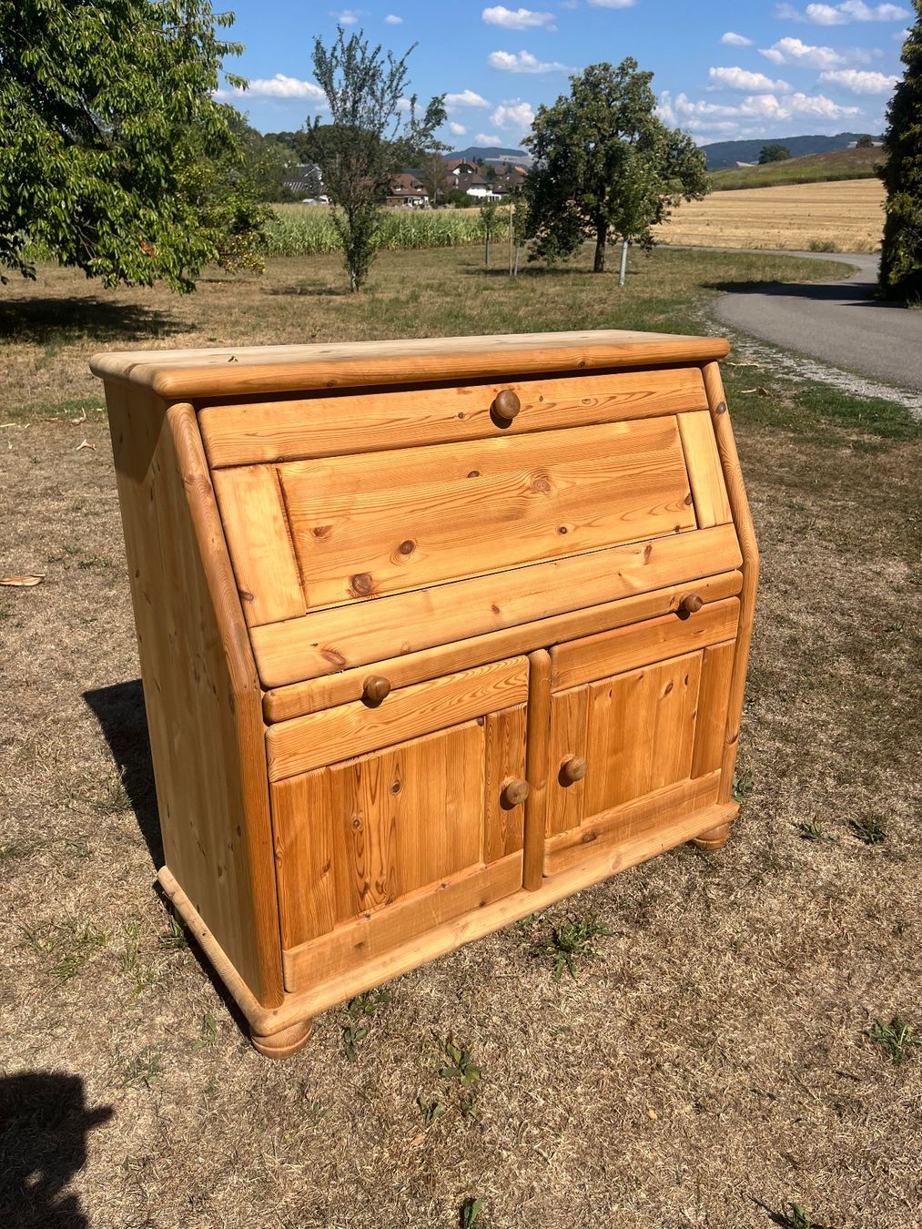 Schreibtische: Sekretär Massiv Holz – Gebraucht aus Allmendingen b. BE von juair 6