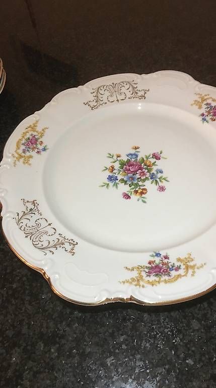 Set di piatti: Piatti vintage  – Usato da Losone venduto da giu_2dtr 1