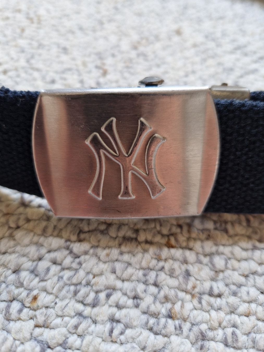 C&A Ceintures: New York Yankees Gurt nur 1.- – D'occasion à Hettlingen par mat_8pg6 1