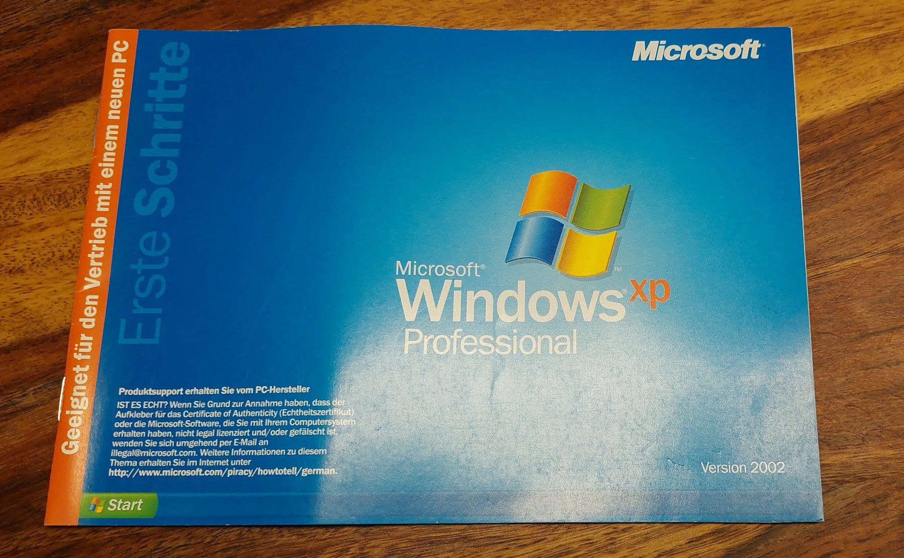 Microsoft Software: Windows XP CD – Gebraucht aus Zizers von  2