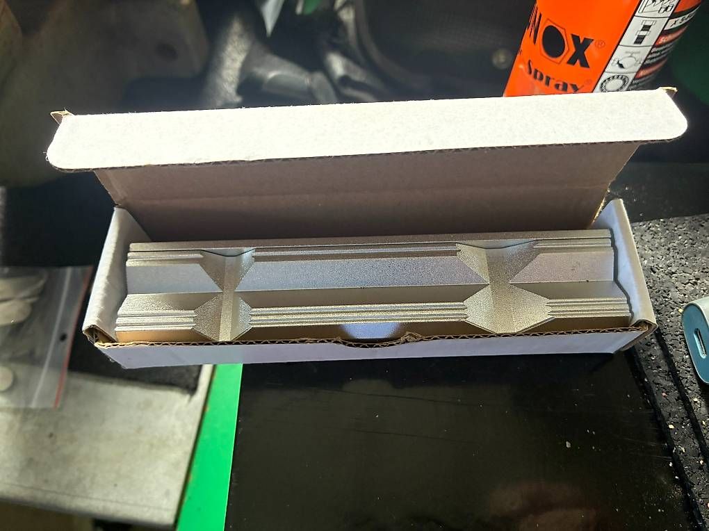 Tutti gli attrezzi: Gressel Schraubstock massiv 150mm – Usato da Luzern venduto da Nautico 4