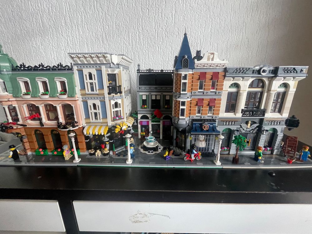 Lego Modular Buildings (Gebraucht) in Lüterswil für CHF 500 – mit ...