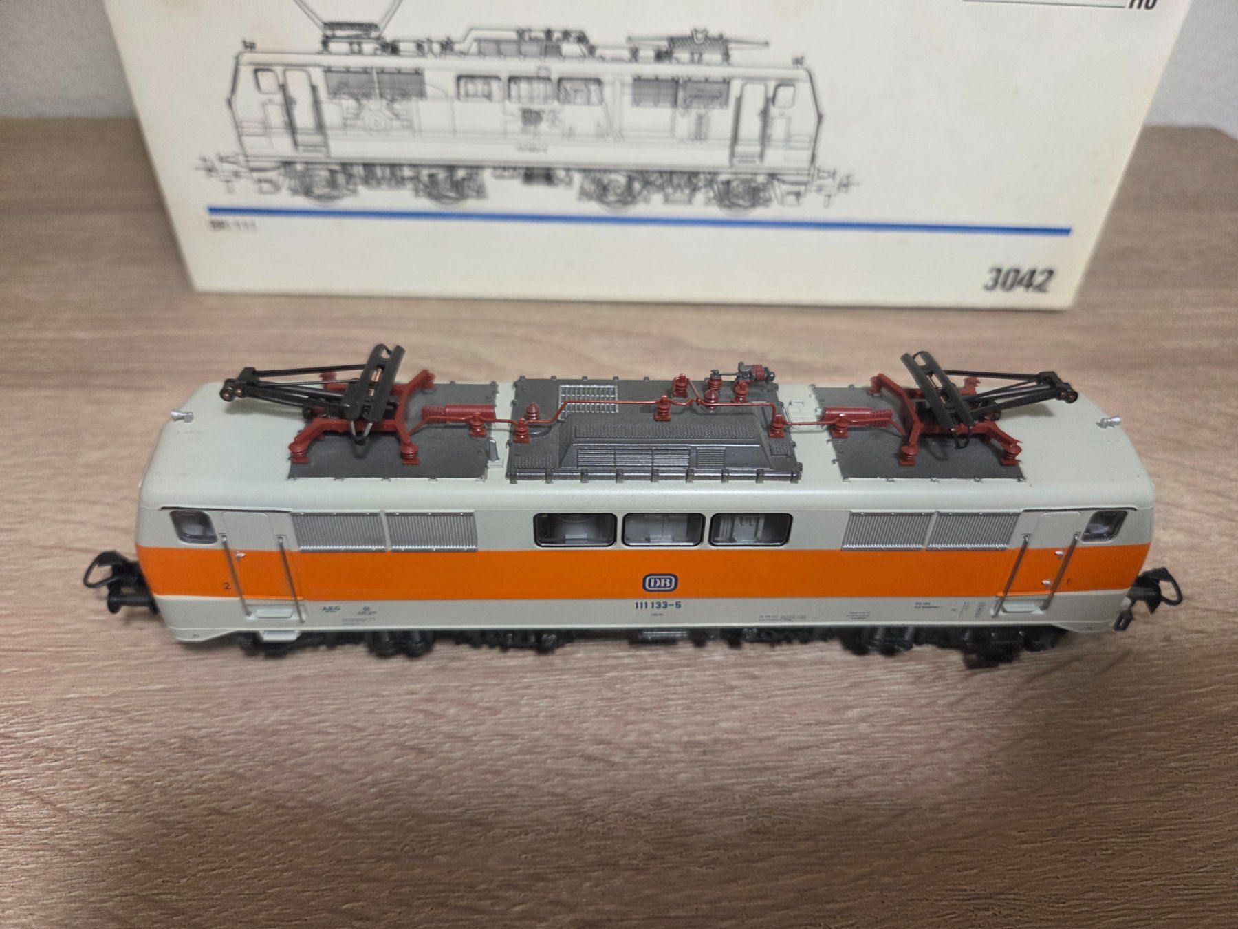 Märklin Modellini di ferrovie: Märklin 3042 E-Lok BR 111 DB H0 – Usato da St-Aubin-Sauges venduto da Lo_Go 4