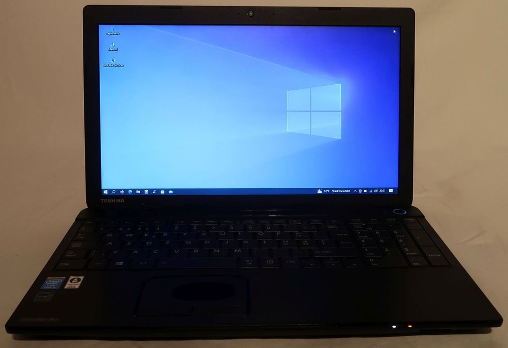 new net Keyboards - Tastiera Compatibile con Notebook Toshiba Satellite C50-B1001 C50-B1500 C50-B2001 C50-B1503 C55-B5201 C55-B5200 C50T-A-10J C50T-A-11D C55[ Layout ITA - con Frame