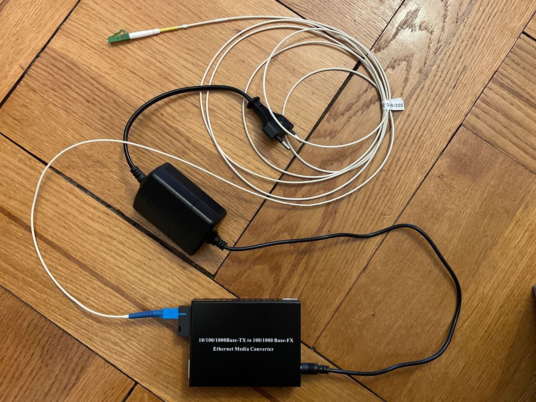 Convertitori: Ethernet Media Converter – Usato da Genève venduto da Buens4 3