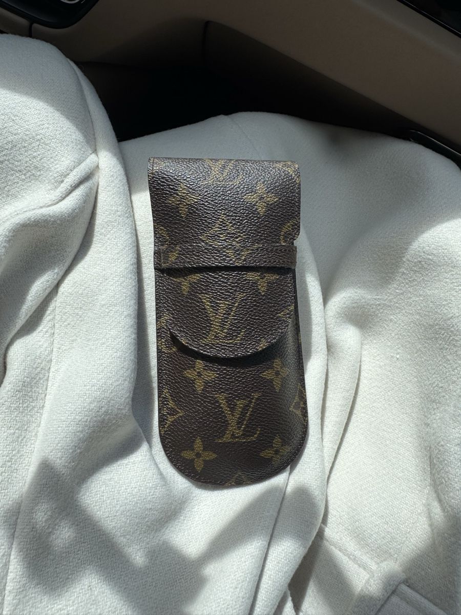 Louis Vuitton Altro in  Abbigliamento & Accessori: Louis Vuitton Brillenetui Monogram - Top Zustand – Usato da zürich venduto da Bailey17 7
