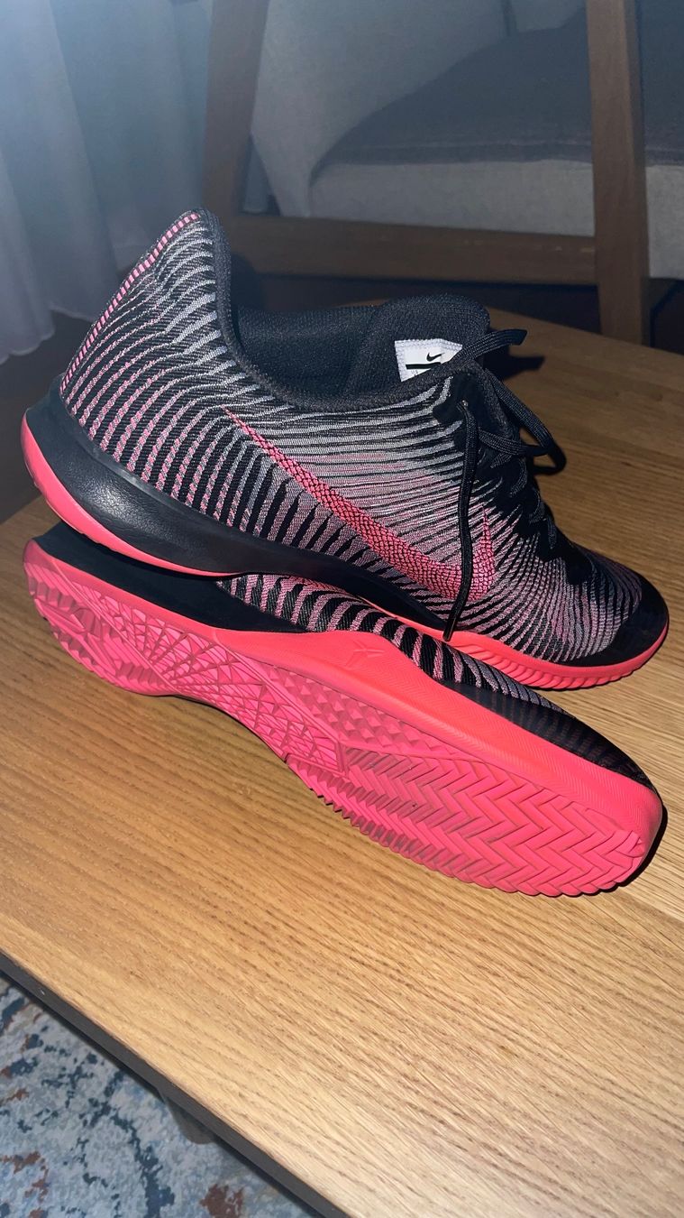 Nike Scarpe da uomo: Nike Kobe KB Mentality 2 – Nuovo (secondo la descrizione) da Schönenwerd venduto da mem_vqz9 1