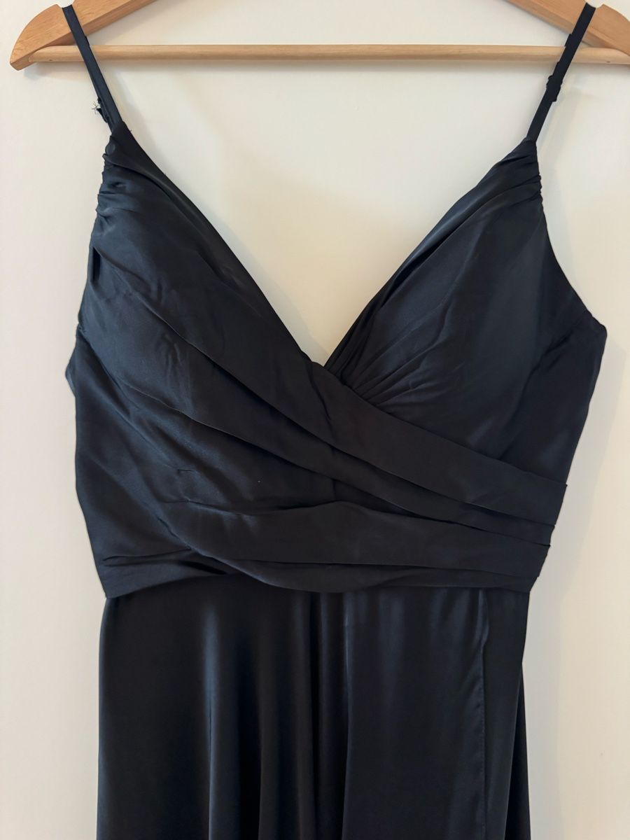 Kleider: Black elegant dress size M – Gebraucht aus Adliswil von sskb 1