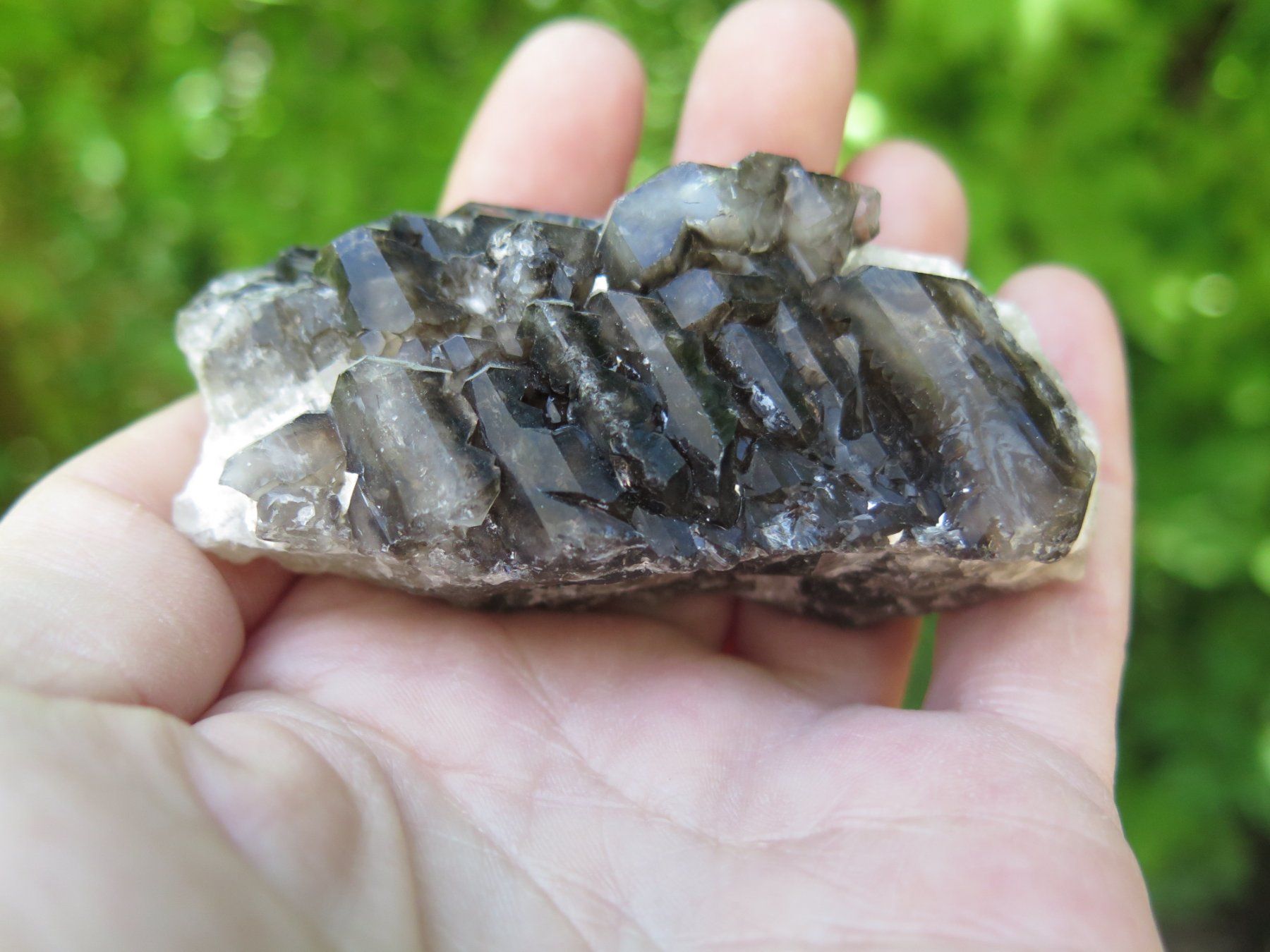 Mineralien & Heilsteine: Bergkristall var. Rauchquarz mit Castle – Gebraucht aus Schaffhausen von Yamakana51L8736OQ8