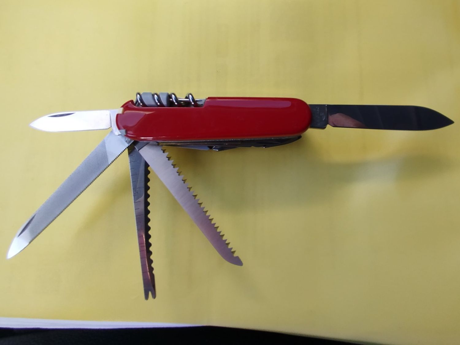 Victorinox Coltelli tascabile: VICTORINOX SWISSCHAMP – Usato da Wettingen venduto da Colorup 2