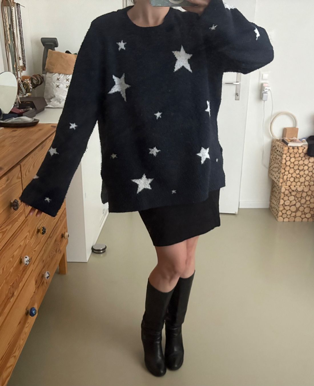 H&M Maglioni & Felpe: Pull H&M étoiles M | Sterne-Pullover Damen – Usato da Zürich venduto da AnnaSa 1