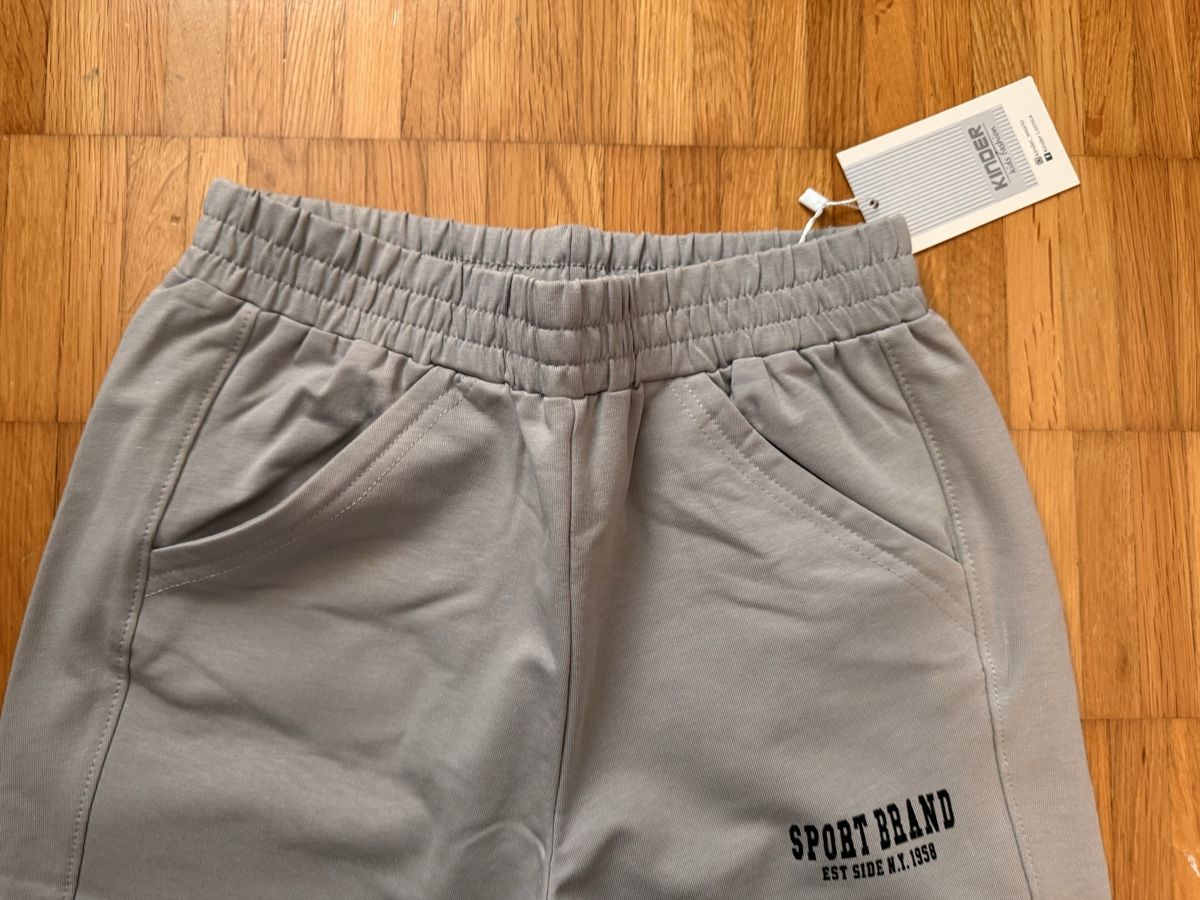 Hosen: Kinder Jogginghose Gr.152 Grau top Zustand! – Neu und originalverpackt aus Jona von Good_luck1_ 1