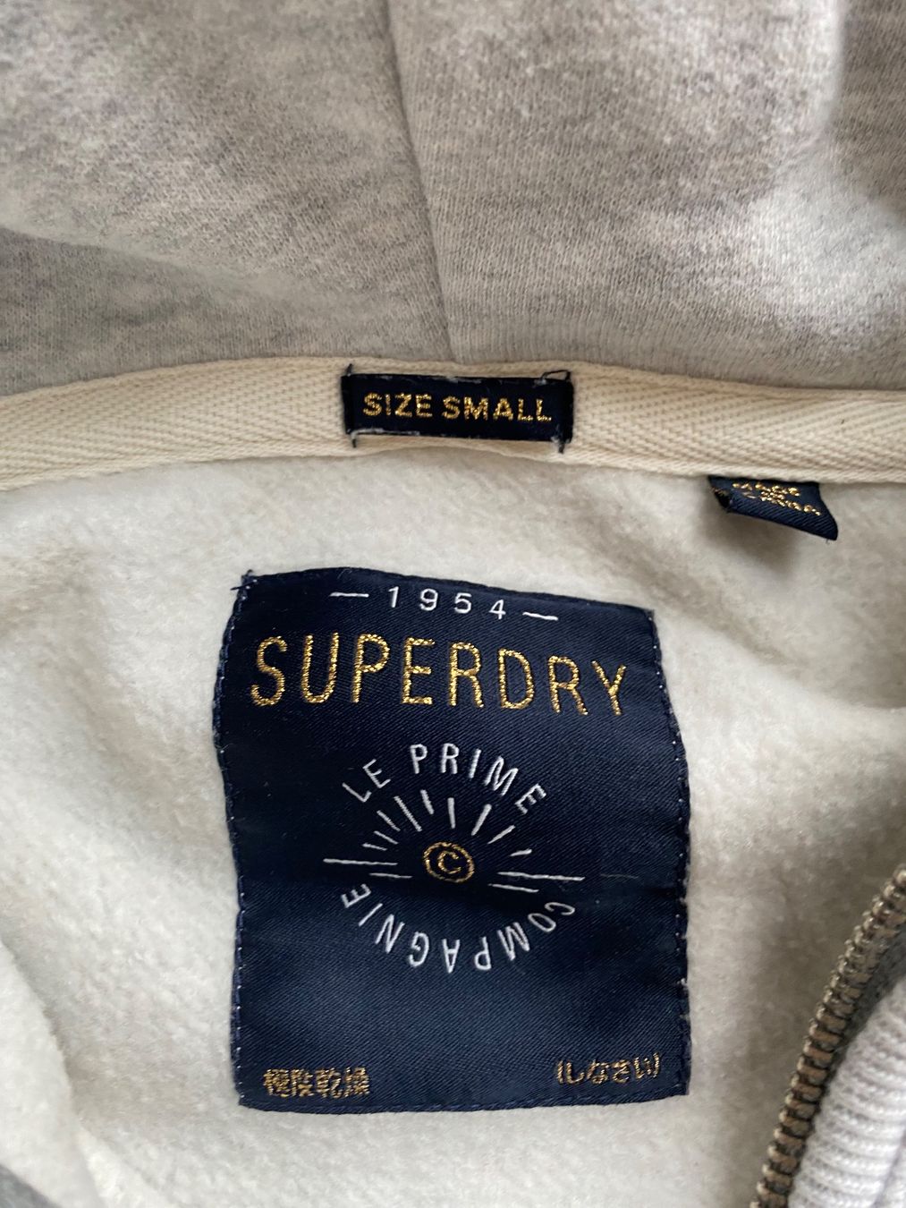 Superdry Pullover & Sweatshirts: Sweat Jacke – Neu (gemäss Beschreibung) aus Baar von rel_9lvy 1