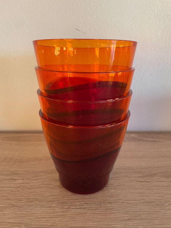 Tupperware verre en plastique dur (4x) (D'occasion) à Chevroux pour CHF ...