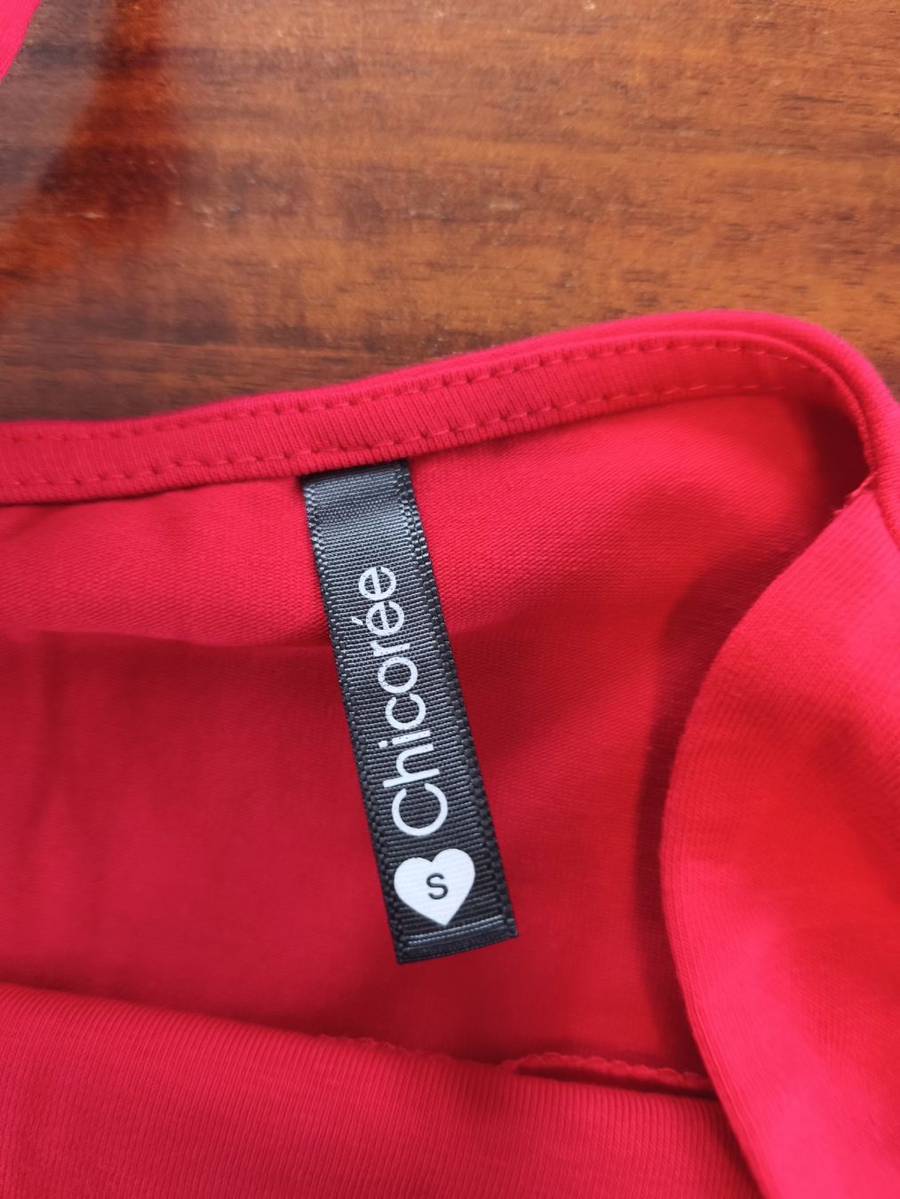 Top: Rote Top, Grösse S, 95% Baumwolle, Chic – Usato da Wohlen AG venduto da art_9qvl 1