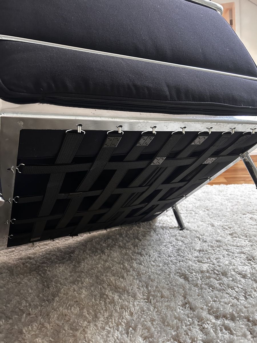 Le Corbusier Poltrone: LC 2 le Corbusier von Cassina – Usato da Muttenz venduto da j.prescha 6