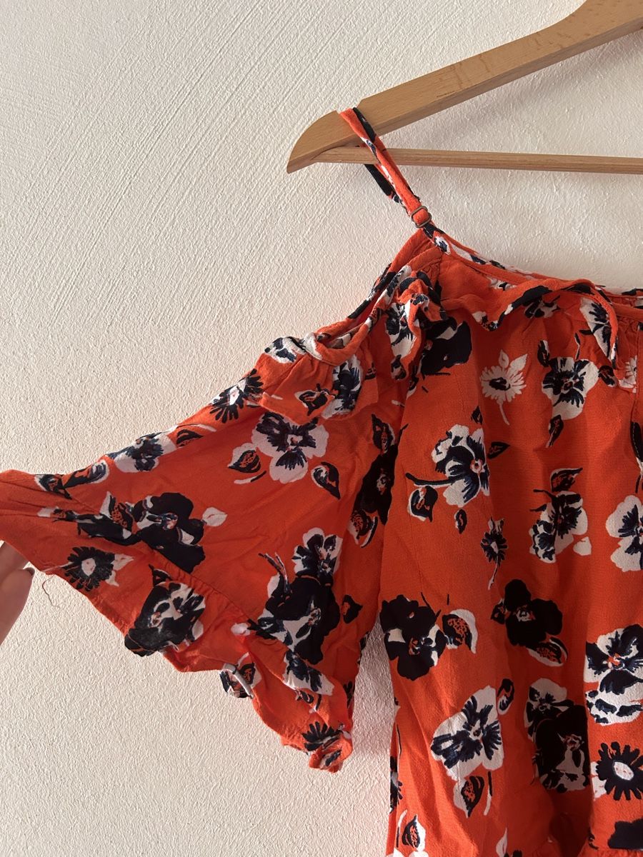 Camicette: Schulterfreie Bluse mit Blumenmuster, Grösse S – Usato da Wetzikon ZH venduto da rachele_nocco 1