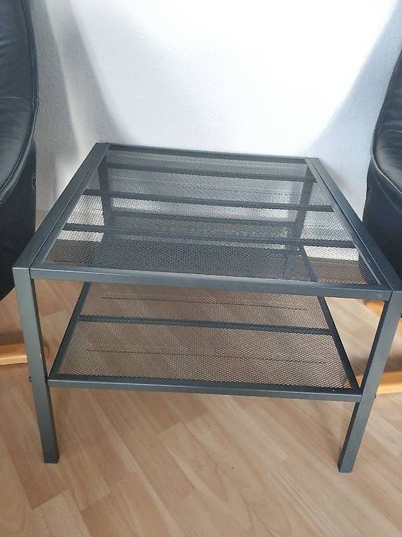 Tables: Couchtisch aus Metall – D'occasion à Birr par Barnee85