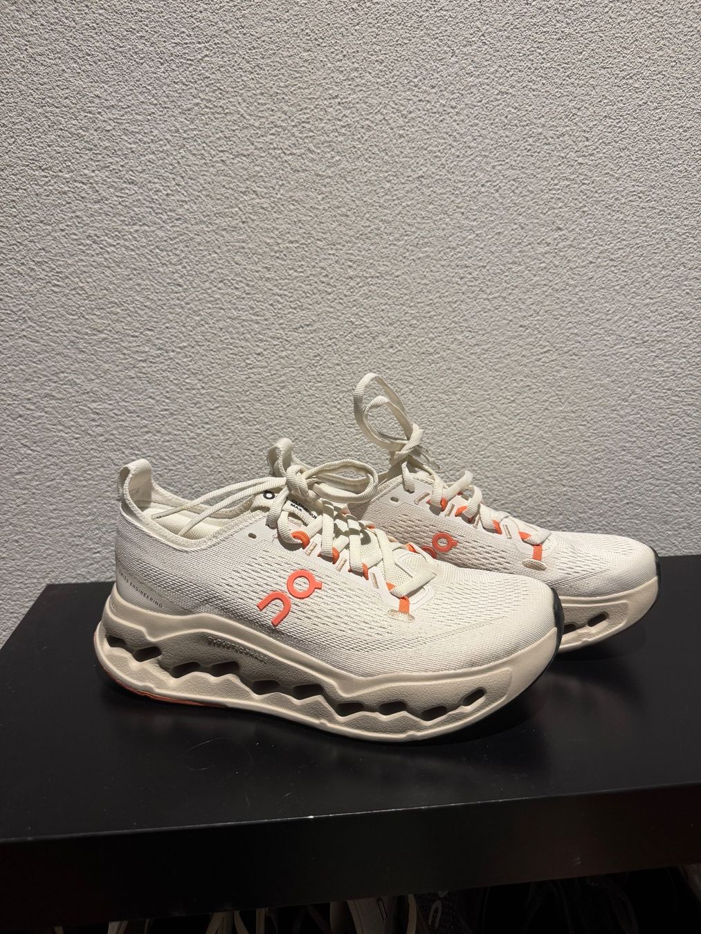 On Scarpe da donna: On Cloudsurfer Max – Nuovo (secondo la descrizione) da Zürich venduto da SNovo