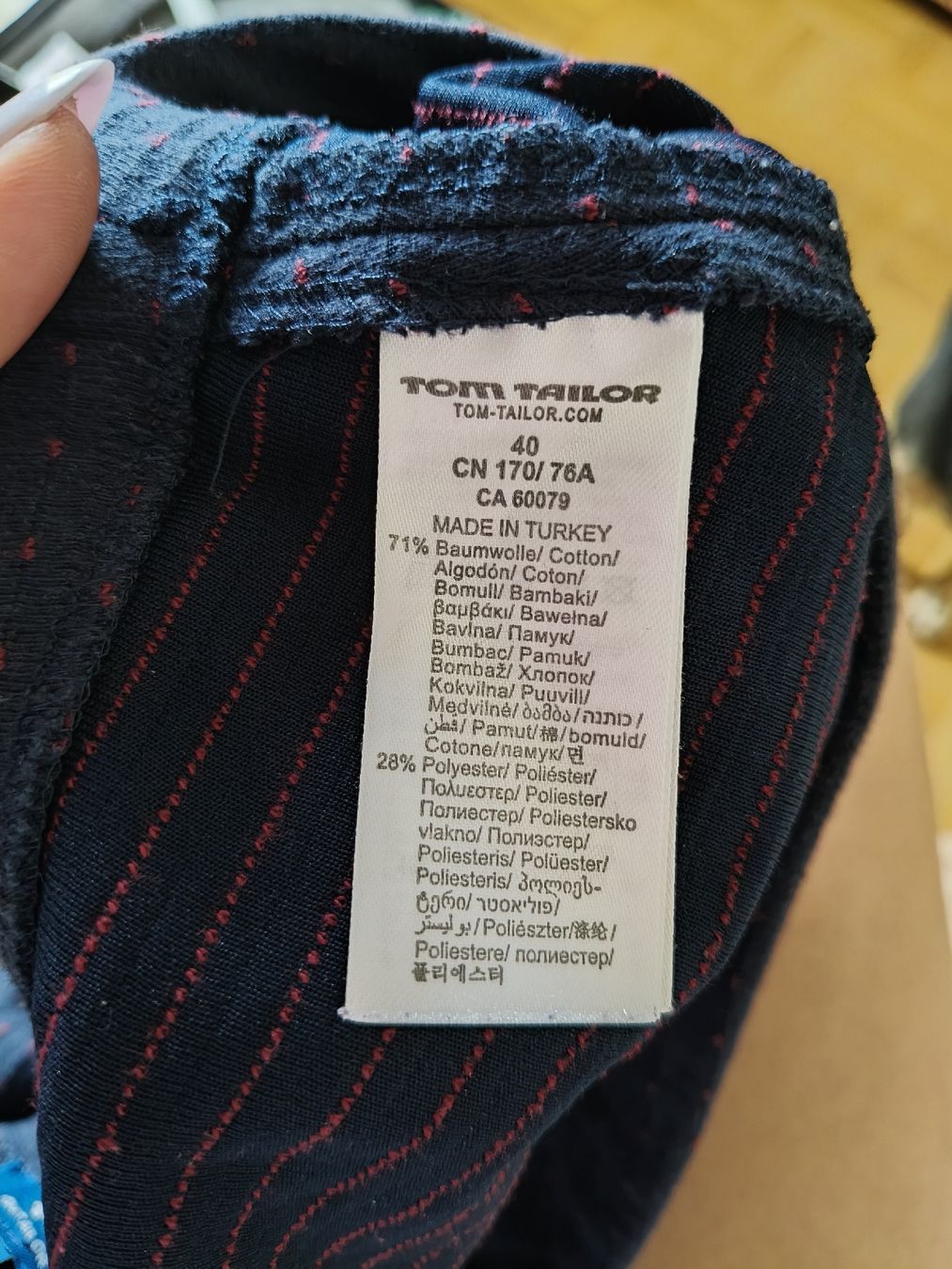 Tom Tailor Gonne: Jupe Tom Tailor taille 40, couleur bleu marine – Usato da Petit-Lancy venduto da Elissouche 3