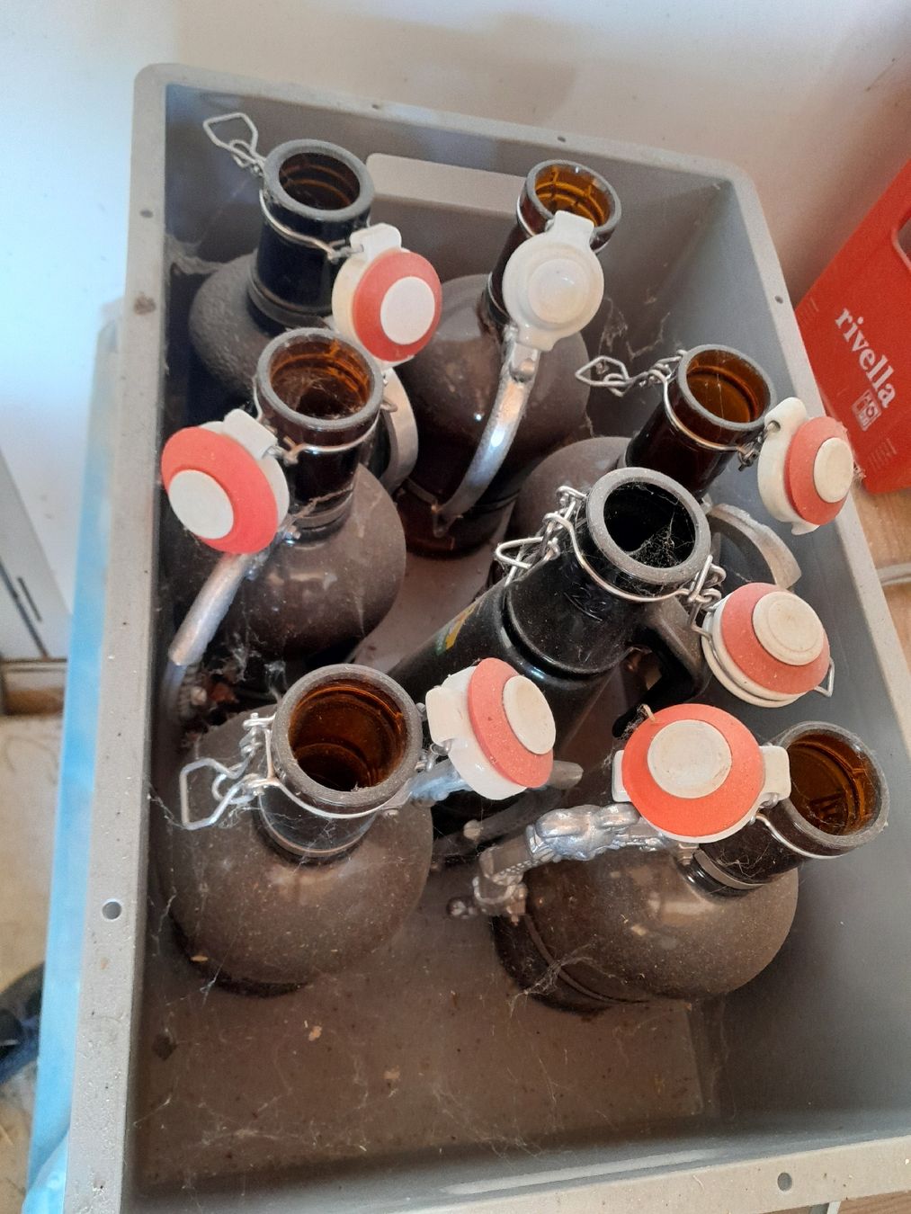 Bottiglie: Bier Flaschen – Usato da Oltingen venduto da raconteurs 7